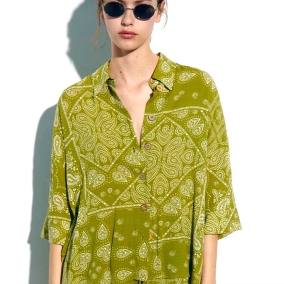 ZARA SAGE GREEN Light Airy Bandana Print Button Up Half Sleeve - Picture 2 of 5